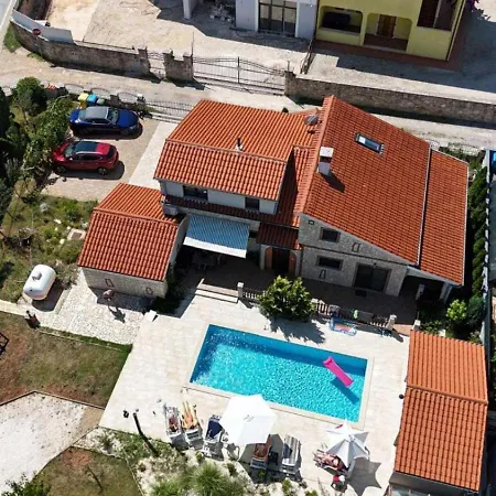 House Nadia, Village Sveti Kirin *